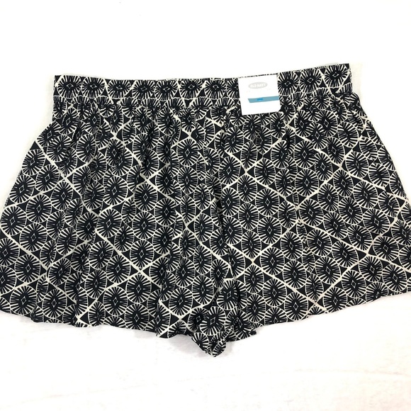 NWT Old Navy Skort/ Flowy Shorts - Picture 3 of 3